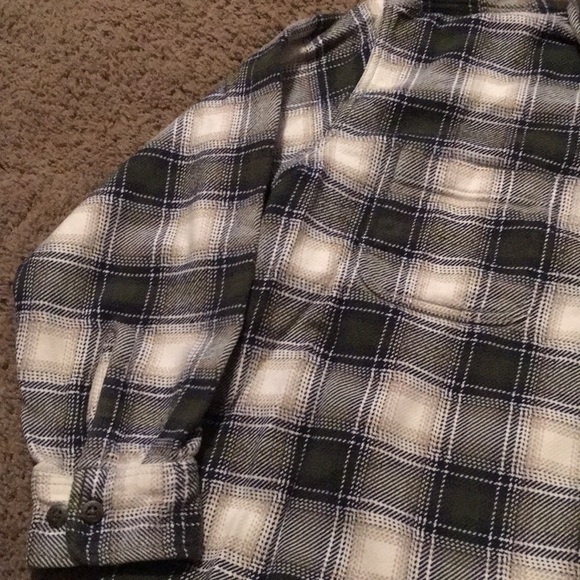 St. John’s Bay Men’s heavyweight plaid flannel shirt size XL - Picture 3 of 5